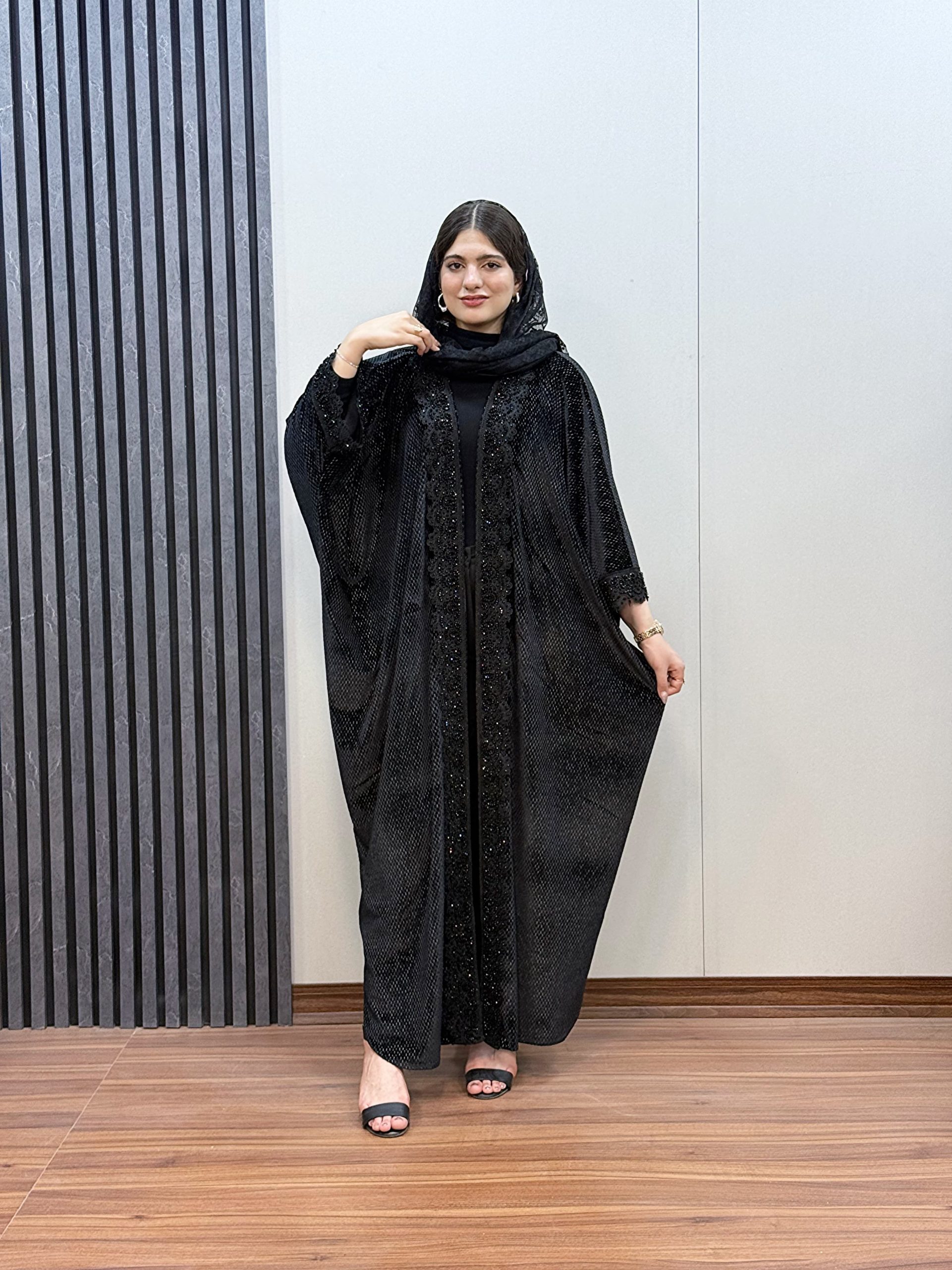 photo-output (86) مانتو عبایی مهتا کد 1039 - Image 1