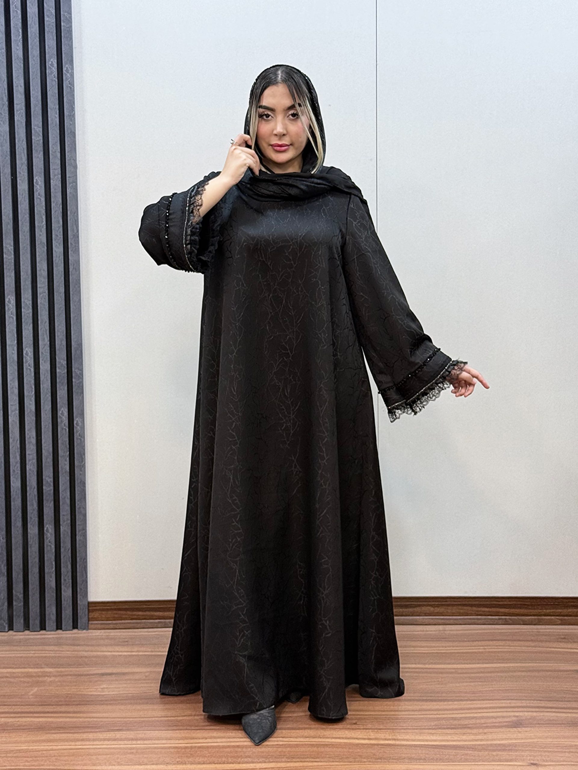 photo-output (125) مانتو عبایی نهال کد 1073 - Image 1